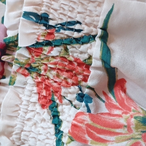 FLORAL shorts , NWT, size Large , from Jealous Tomato. Beautiful print. - Picture 4 of 9